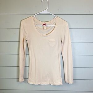 Downeast long sleeve cream under shirt women's size small